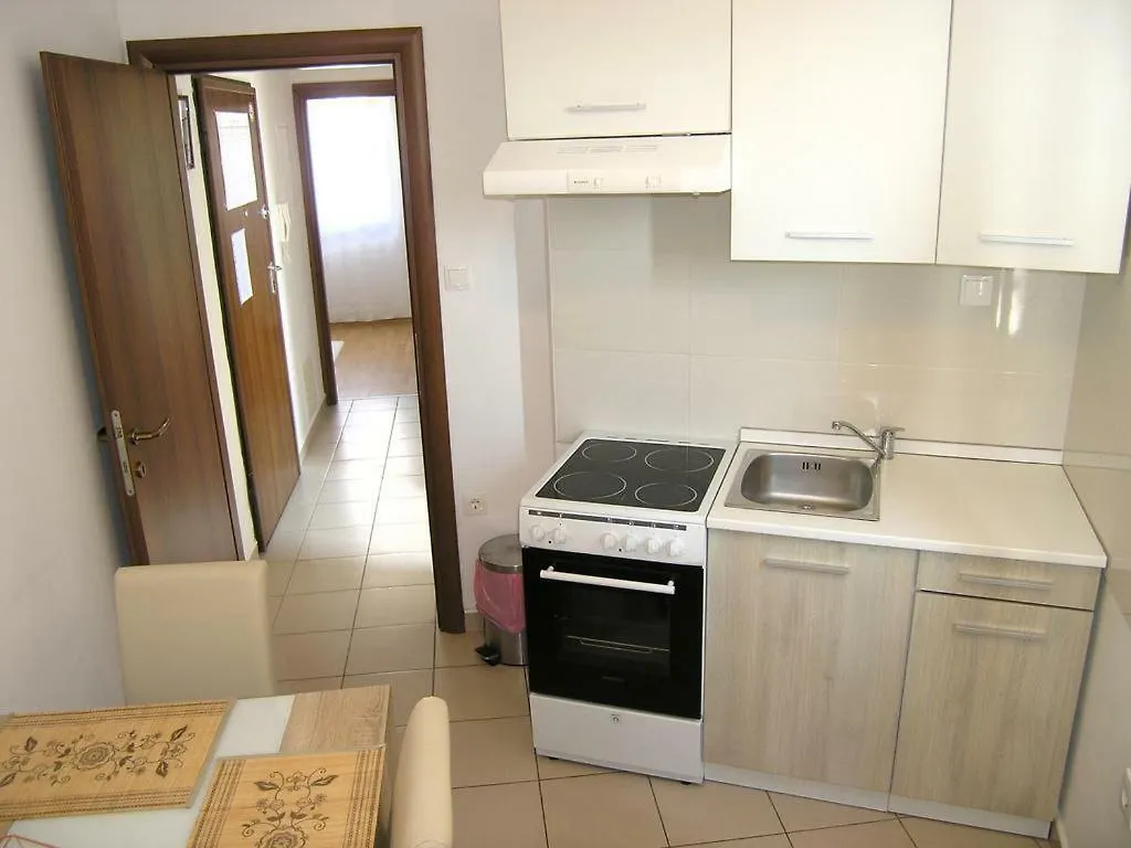 Apartment Gary クルク クロアチア