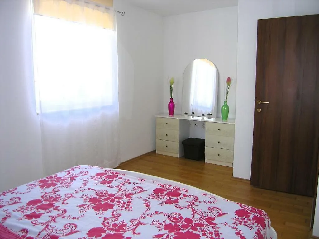 Apartment Gary クルク クロアチア